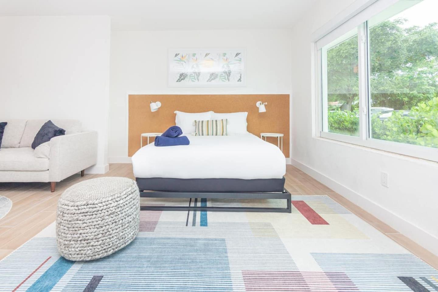 Large Stylish Studio Apartment In El Portal #3 Miami Luaran gambar