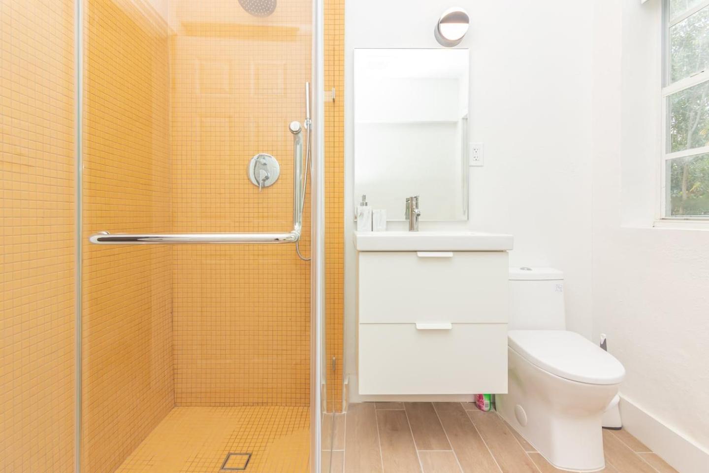 Large Stylish Studio Apartment In El Portal #3 Miami Luaran gambar